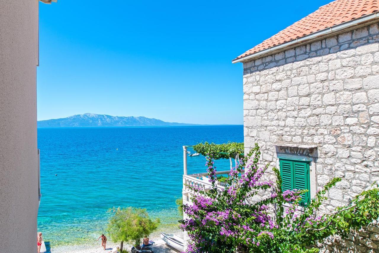 Apartments By The Sea Brist, Makarska - 15714 Подаца Екстер'єр фото